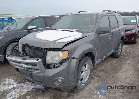 2010 Ford Escape Xlt из США, поврежденный, VIN 1FMCU0D76AKA42828